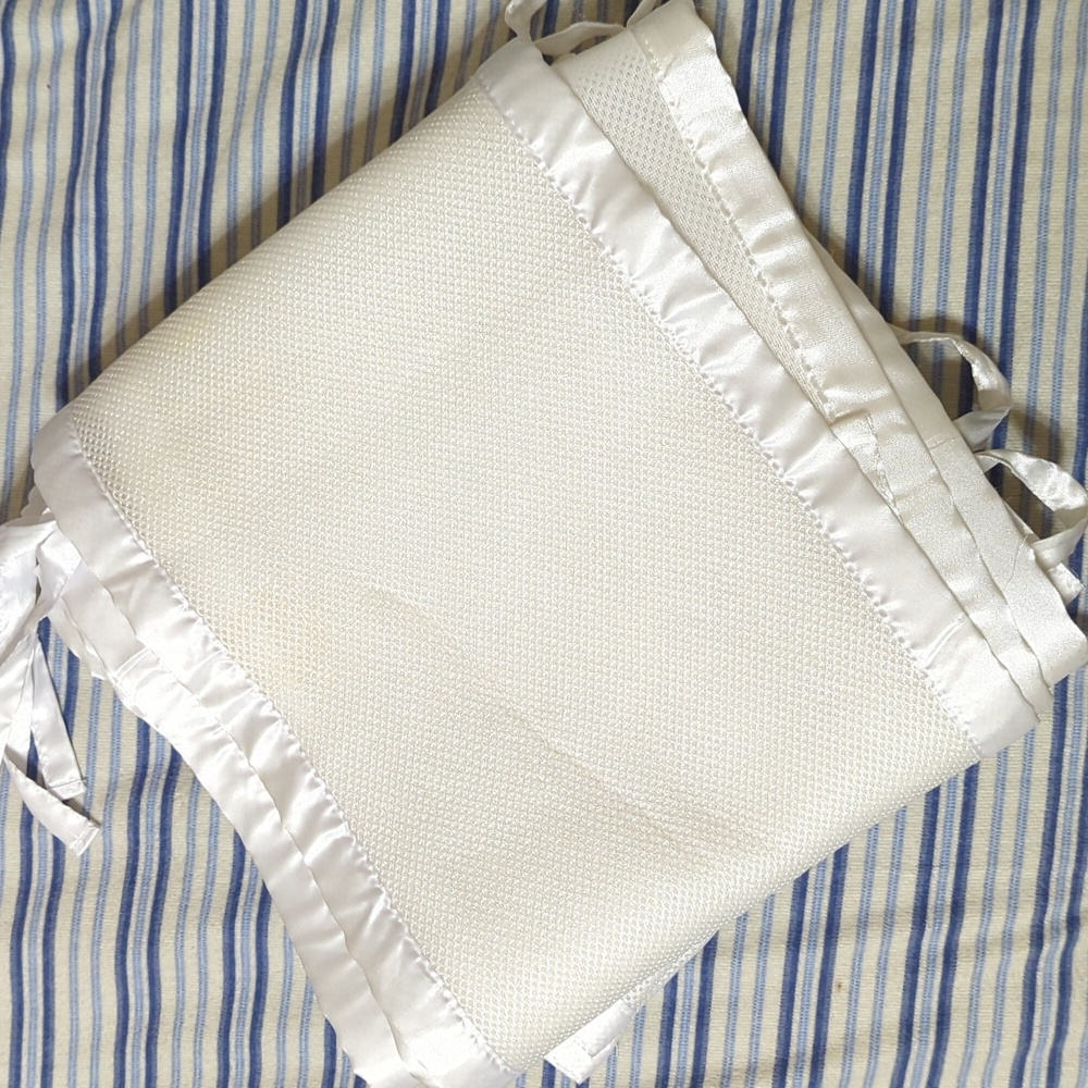 White Mesh Crib Liner